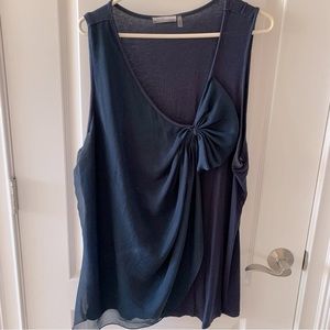 Forever Fashion Woman sleeveless blouse
